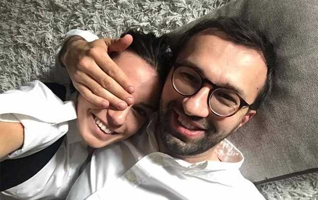 Жена украинского нардепа выложила в сеть пикантное фото