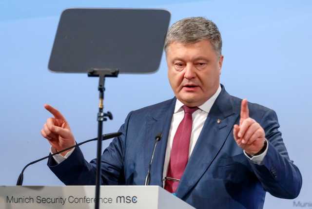 Порошенко ответил на критику Запада по запуску антикоррупционного суда