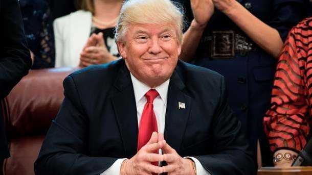 В Китае у Трампа попытались отобрать ядерный чемоданчик