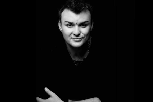 В своей ванне найден убитым известный российский артист