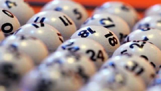 Кабмин может принять скандальные лицусловия для лотерей на этой неделе - эксперт