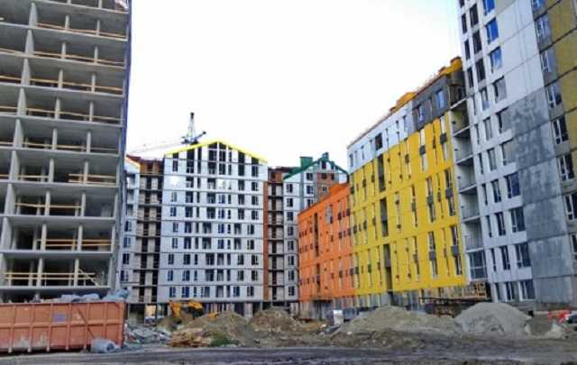 "Круговорот вранья и жадности". Как застройщики окончательно изуродуют центр Киева