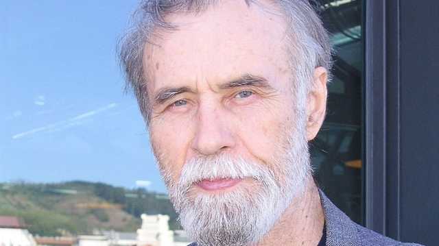 Умер известный российский писатель