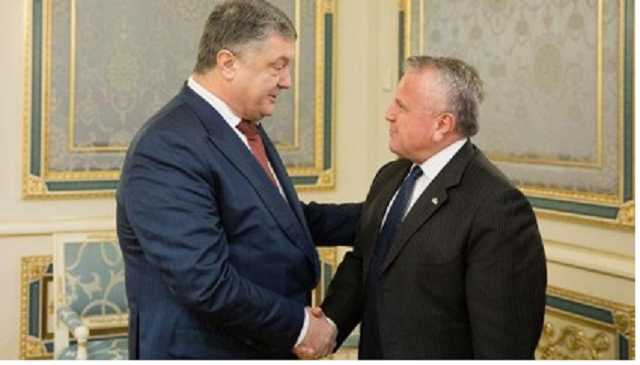 Порошенко договорился с заместителем Госдепа продлить санкции против России