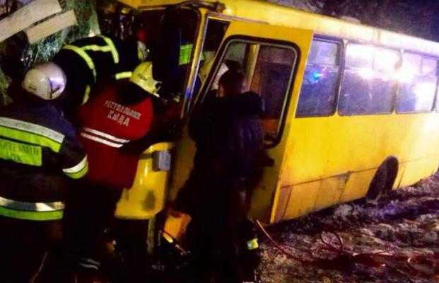 Смертельные гонки на дорогах: маршрутчики-нелегалы смеются над штрафами в 340 гривен