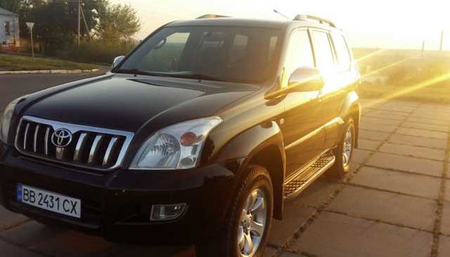   Toyota Land Cruiser Prado  10 