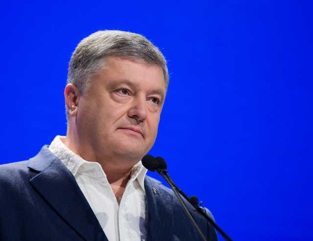 Луценко уже поддержал второй срок Порошенко