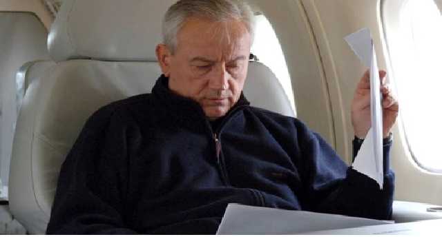 Беглый олигарх Дыминский живёт в элитном районе Греции и сорит деньгами