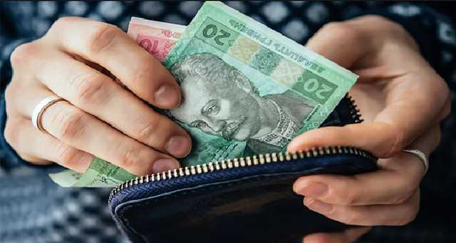 Не только Донбасс: названы области Украины с наибольшими долгами по зарплате