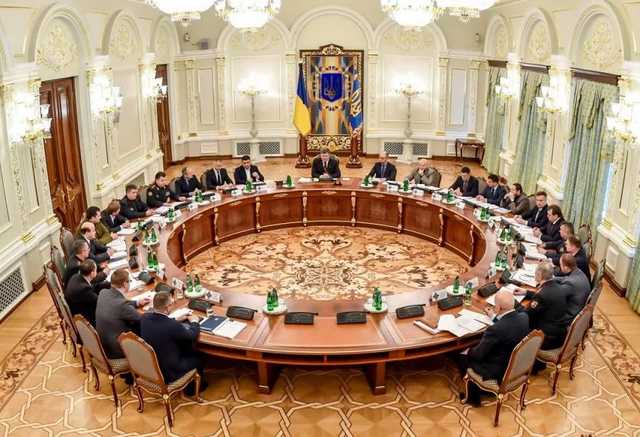 Санкции и «паспортный» сюрприз: что решили на экстренном заседании СНБО