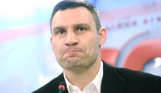 Кличко не дали освоить миллиард из-за Труханова