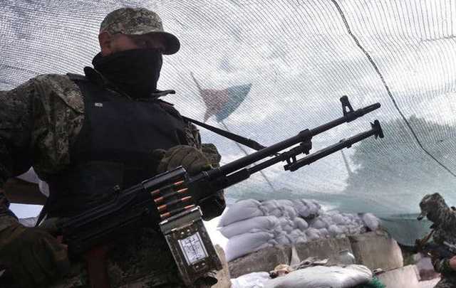 Согнанных на военные сборы резервистов "ЛНР" не пускают с передовой