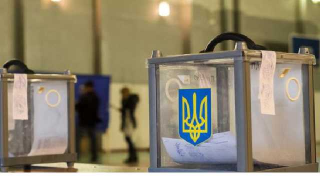 Досрочные выборы Рады: в украинской политике начинают закипать нешуточные страсти