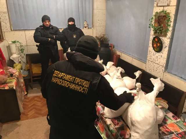 В Харькове изъяли рекордную партию трамадола на 32 миллиона гривен