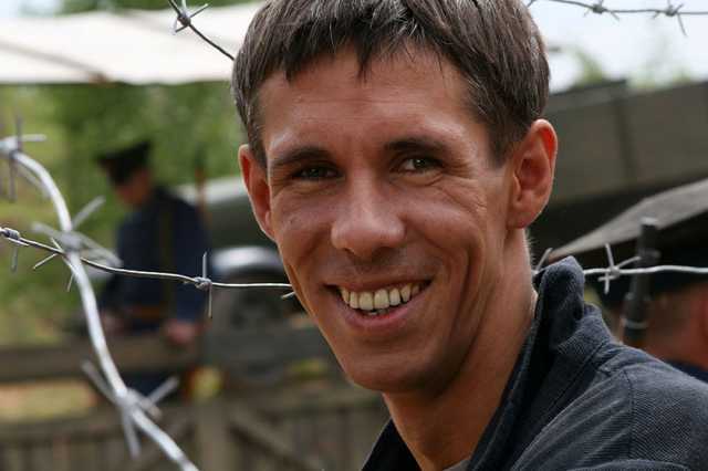 "Валим!" Любимый актер Путина уехал из России