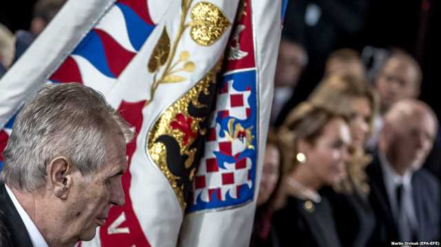 Скандал на инаугурации Земана в Чехии: зал покинула группа депутатов