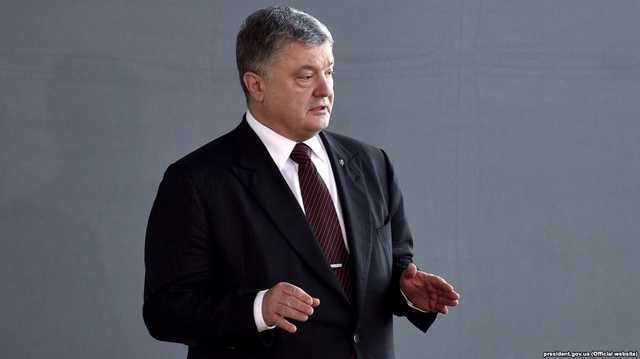 "Я должен просить прощения у каждой семьи": что Порошенко рассказал Financial Times