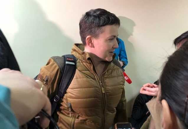 Савченко появилась на суд Рубана и отдала ему честь