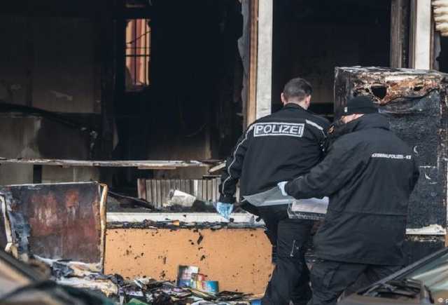 Трое молодых людей напали на турецкую мечеть в Берлине