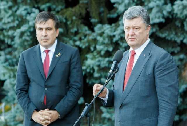 У Саакашвили требуют допроса Порошенко