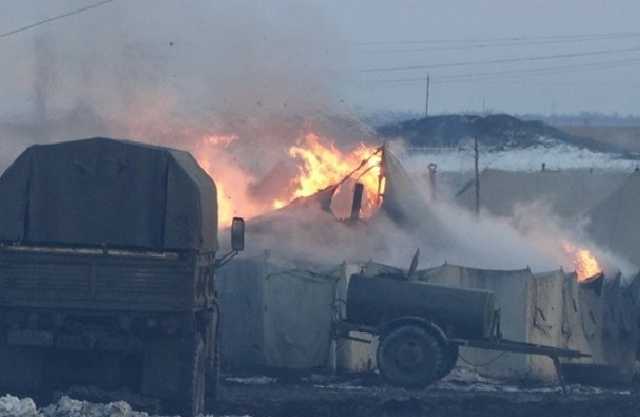 В результате пожара на полигоне "Широкий Лан" погиб военный, семеро получили ожоги