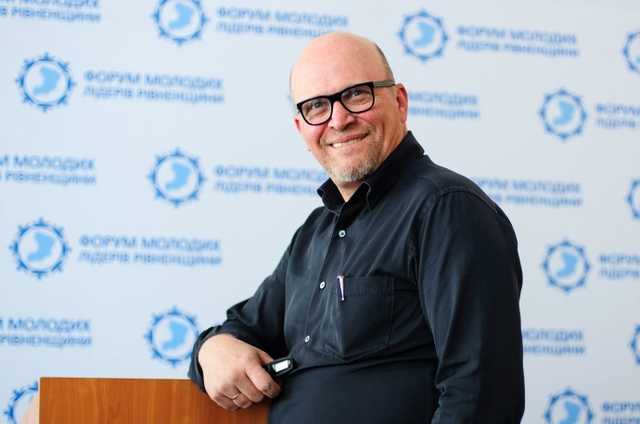 Роман Зварыч