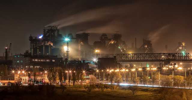 На заводе "Азовсталь" в Мариуполе погибли два человека