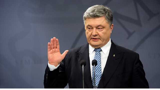 Порошенко лучший ученик Путина и он будет гасить народ, - Деревянко