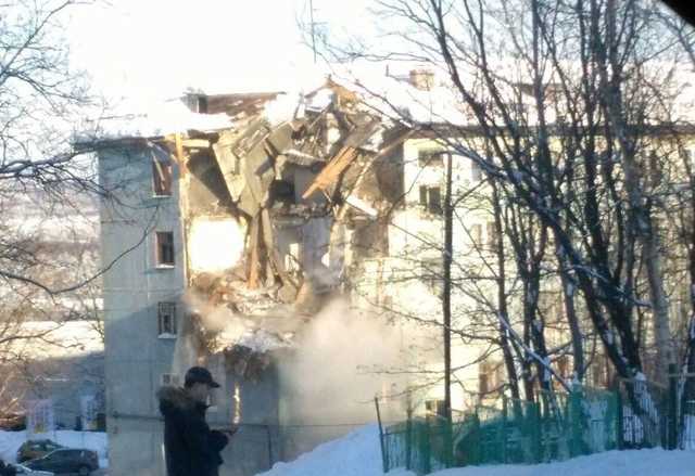 В российском Мурманске прогремел взрыв в жилом доме: обрушились три этажа