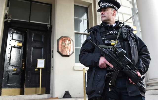 Во Франции террорист ИГИЛ захватил заложников в супермаркете