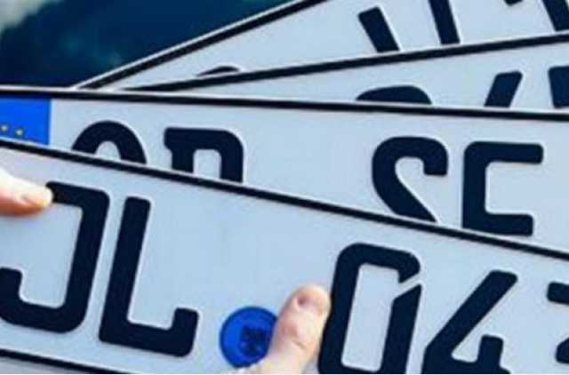 Гройсман о еврономерах на автомобилях: "В течение месяца я урегулировал бы этот вопрос"