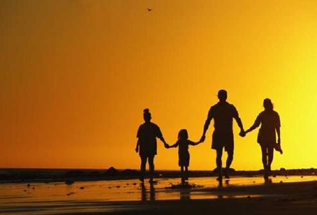 Наталья Емченко: “Прекрасная архаика – признак глубочайшего кризиса доверия”