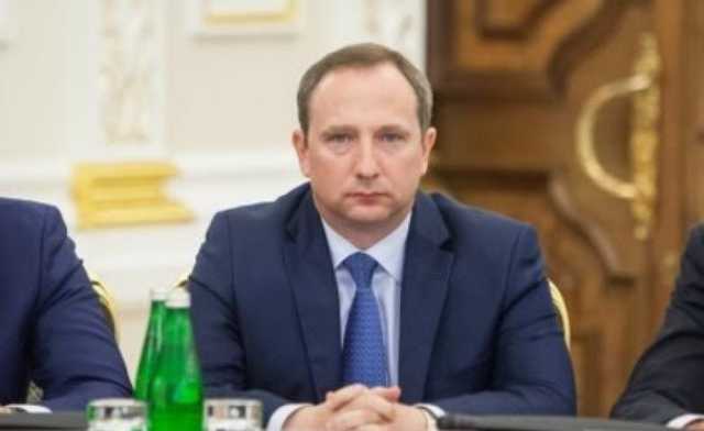 СМИ узнали размер зарплаты главы АП