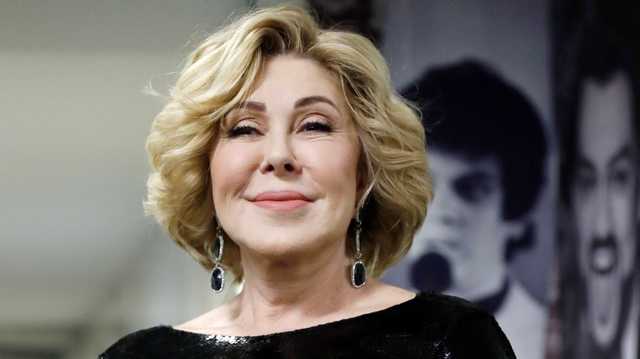 Российская звезда устроила дебош на борту: появилось видео из самолета