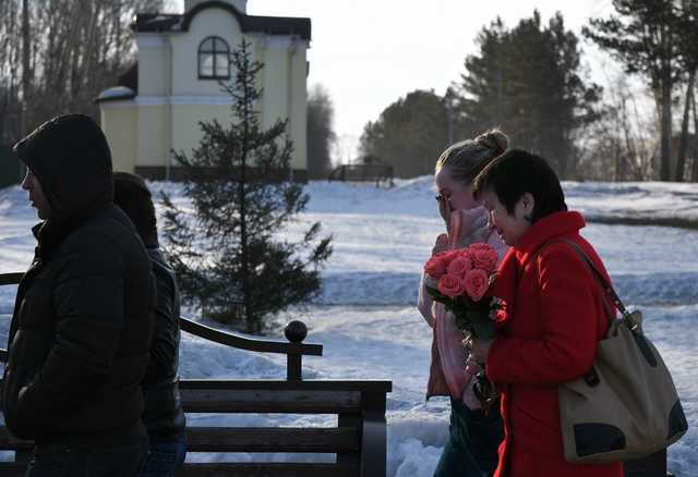 Вся Россия в слезах: начались похороны жертв пожара в Кемерово