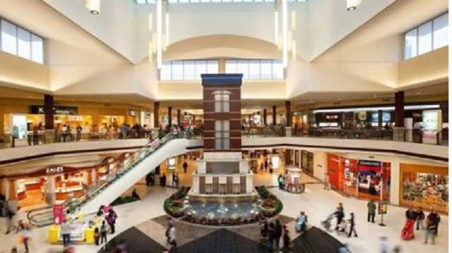 В торговых центрах отсутствуют надежные аварийные выходы