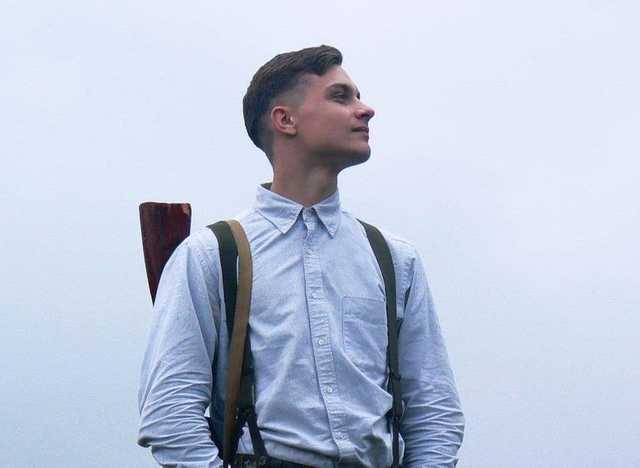 Хотел стать военным психологом: кем был погибший на Донбассе 19-летний волонтер