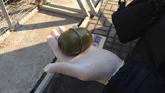 В поезде в Россию нашли гранату с надписью "Слава Украине!"