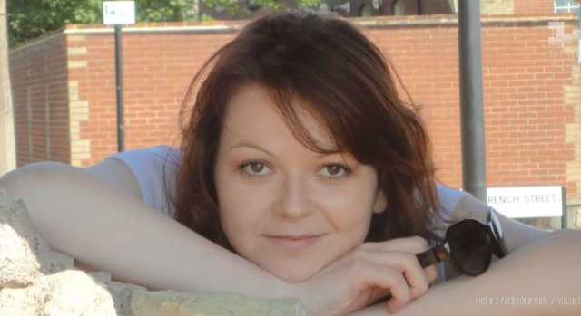 Дочь экс-агента Скрипаля начала есть и пить - СМИ