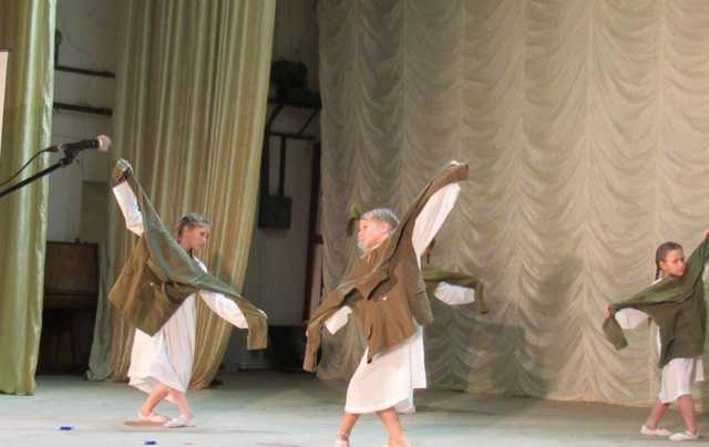 "Марафон скреп": в Крыму детей согнали на пропагандистский конкурс