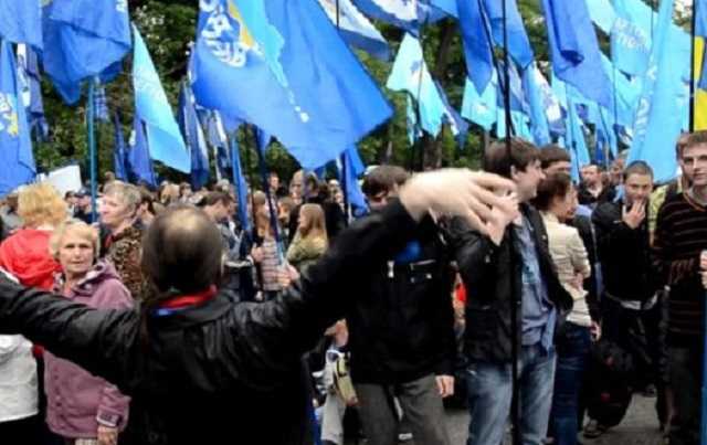 Суд Киева отказался запрещать Партию регионов