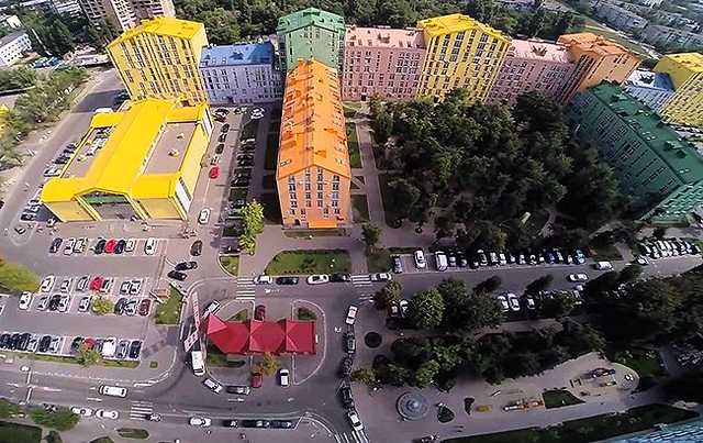 Кабмин решил запретить автостоянки в жилых кварталах