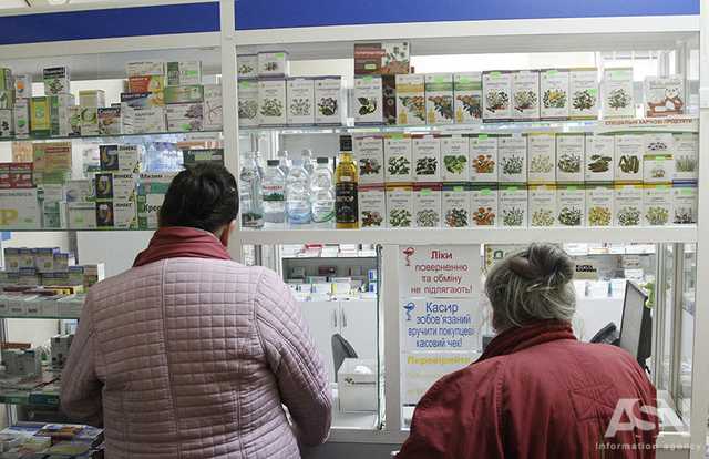 Три года без проверок: почти половина лекарств в Украине - подделки