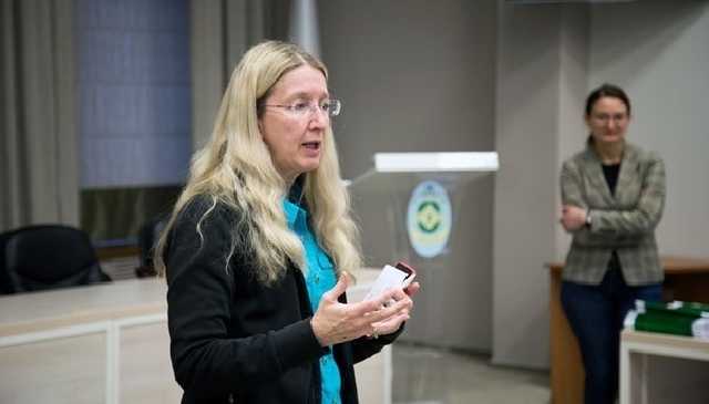 Супрун заявила, что в отставку не собирается