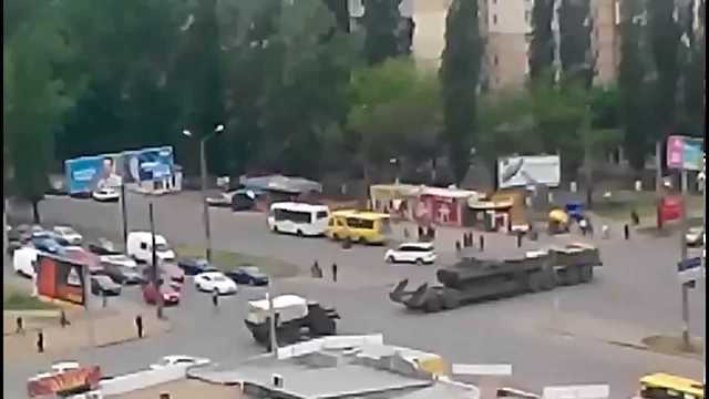 В Одессу въехала колонна военных: что происходит