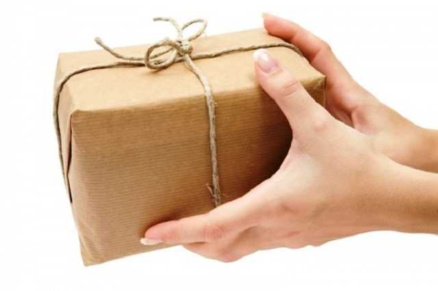 В Киеве на почте задержали мужчину, который получил посылку с наркотиками