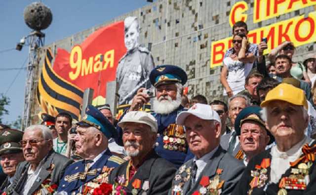 Для россиян День победы стал важнее Нового года, Пасхи и Рождества