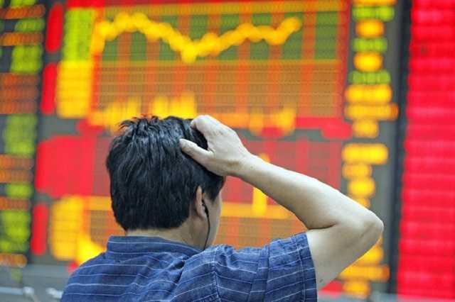 Фондовый рынок России стремительно летит вниз - экономист