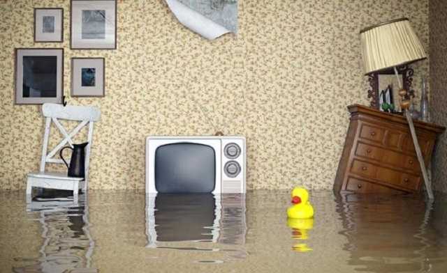 Если вашу квартиру затопило: Кто платит за ремонт?
