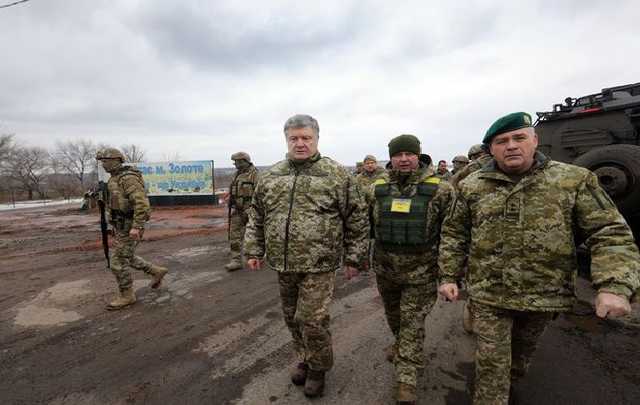 Порошенко рассказал об «определенном продвижении» по введению миротворцев на Донбасс